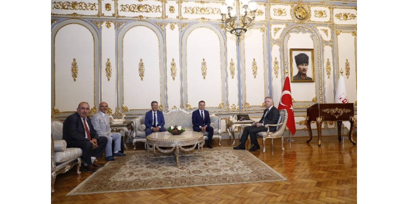 İKO Yönetimi, İstanbul Valisi Davut Gül'ü ziyaret etti