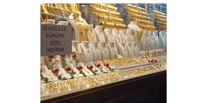 Muş Dernek Başkanı Karakaya, 3. mağazasını Bursa’da açtı