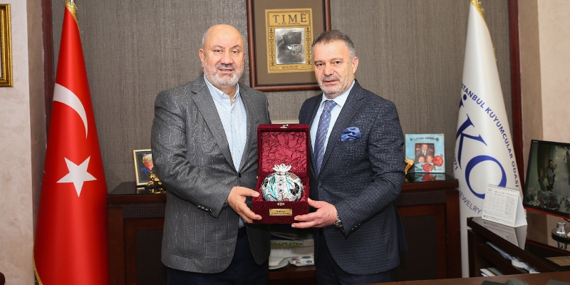 Vakıf Katılım Genel Müdürü Akben, İKO Başkanı Atayık'ı ziyaret etti